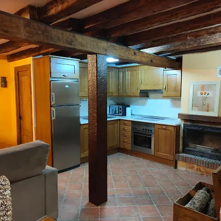 Casa Vieja Tabanera A 8 Min De Segoia Country house *
